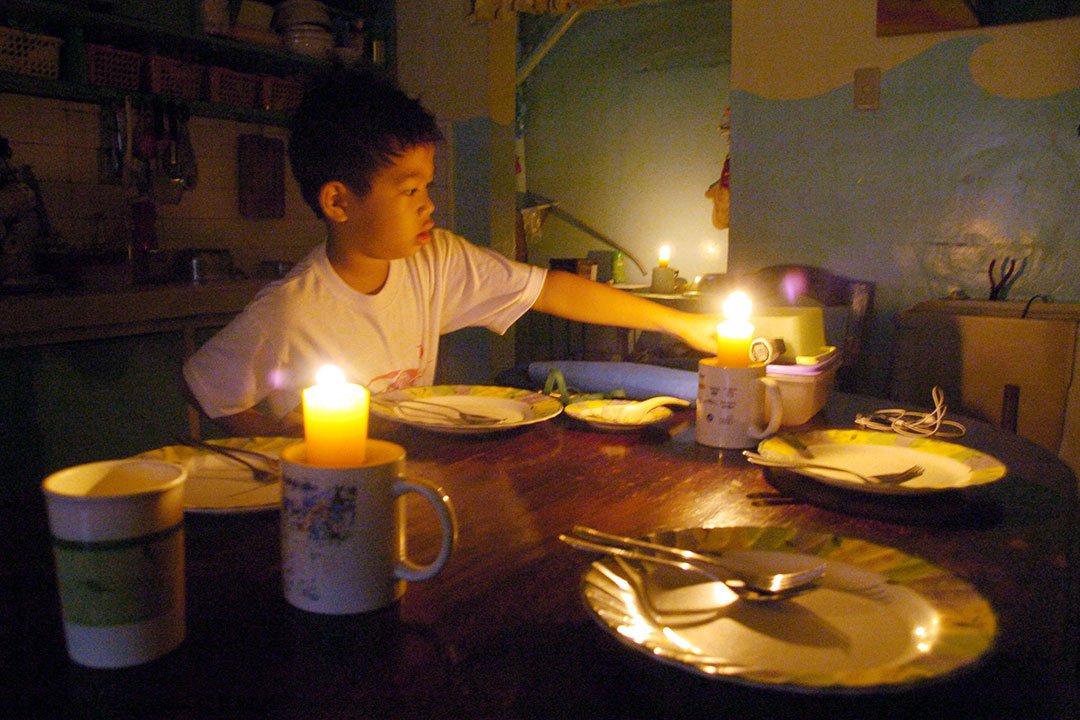 candle brownout